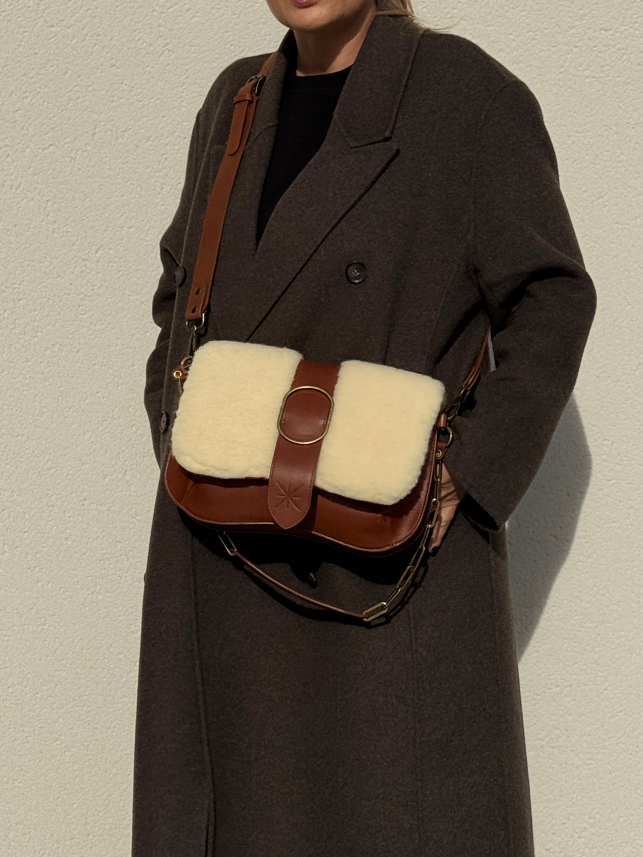 SAC THARA MOUTON MARRON GLACÉ