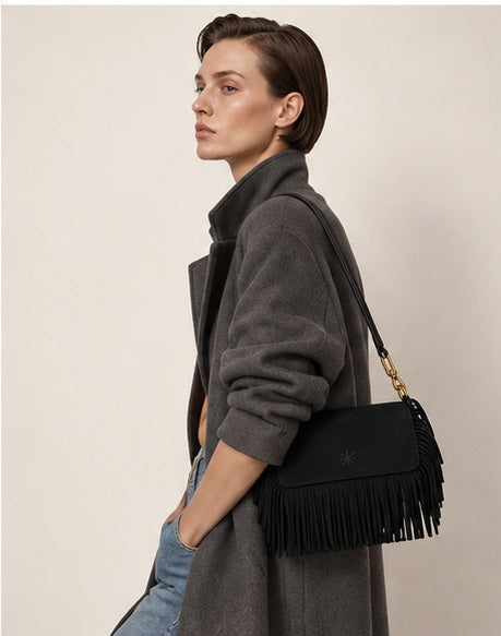 Sac Gemma Heva Noir porté épaule, vue de profil